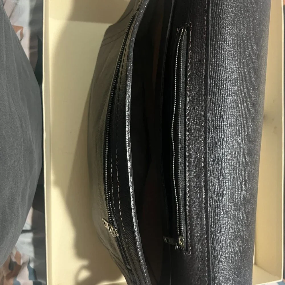 Louis Vuitton Utah leather Omaha Messenger Bag
